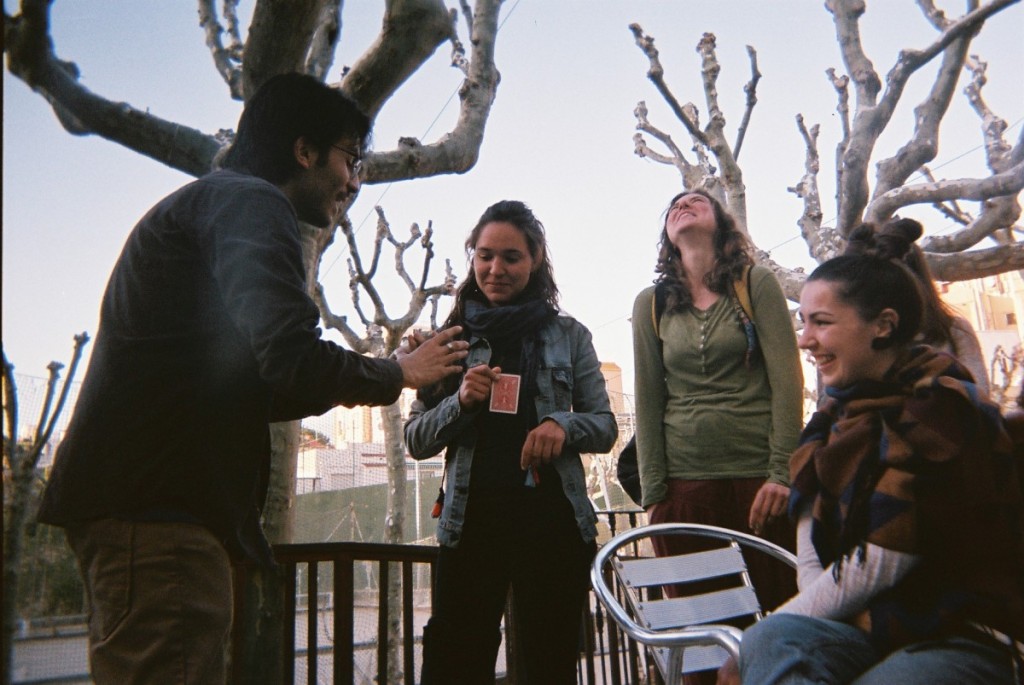 ob-carovniskih-trikih-francesca-nismo-mogli-verjeti-lastnim-ocem